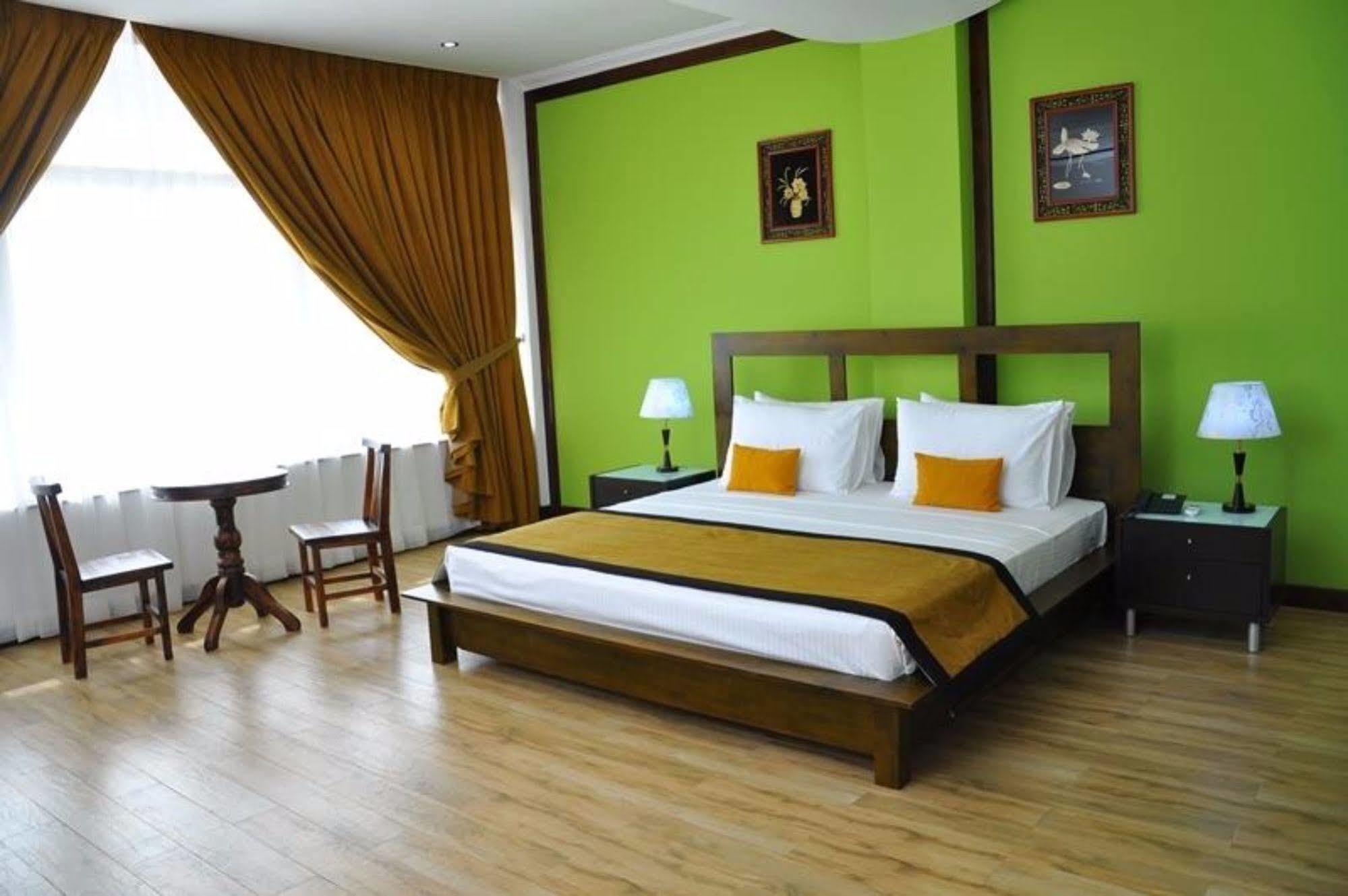 Hotel East Lagoon Batticaloa Exteriör bild